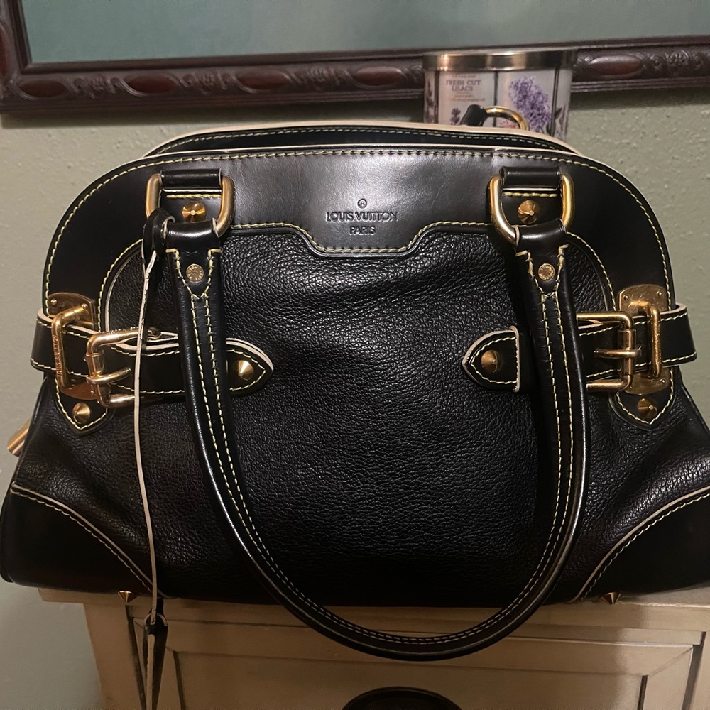 ***SOLD*** Louis Vuitton 2008 Black Suhali Leather Le Radieux Satchel Bag w/ COA